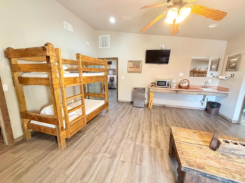 Bunk House 1 King with Bunk Suite #1-6