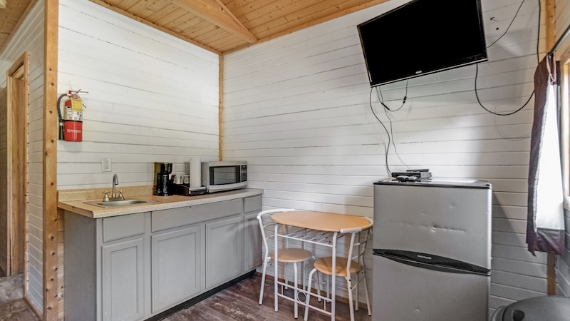 White Pine Cabin-2