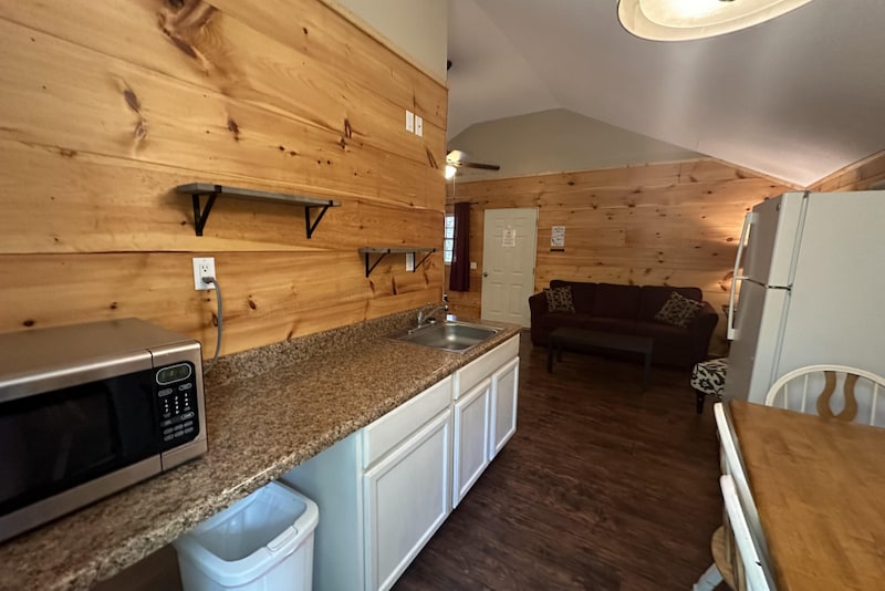 Ranger Smith Cabin 1-5