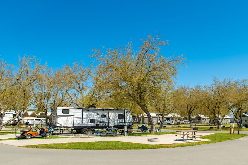 Preferred Red Carpet Pull-Thru RV Site-4