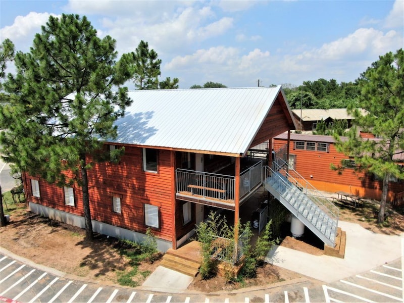 Suite 2 Bedroom Vacation Cabins (4 Plex) T-12