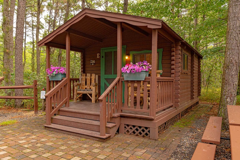 Large Cabin Rental E-3
