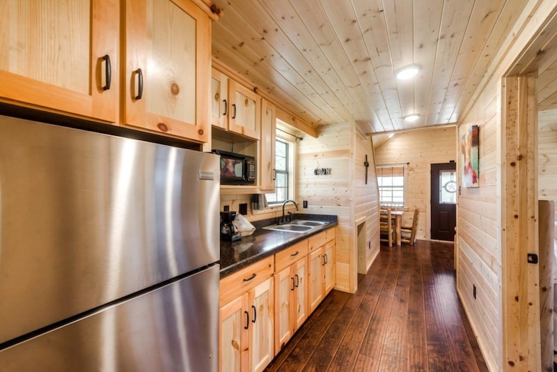 Family Cabin (2 Bedroom)-8