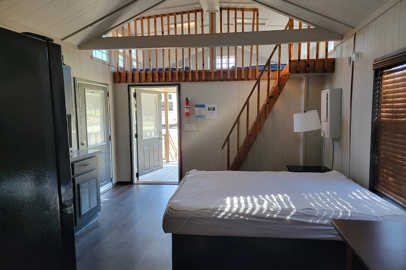 Cindy Bear™ Handicap Accessible Cabin-2