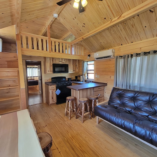 Lakefront Cottage-6