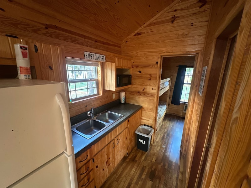 Yogi Bear Cabin-2