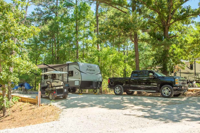 Premium Back-In RV Sites-5