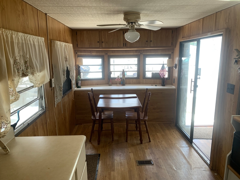 Vacation Home Sales RVZ Rainbow Village Zephyrhills 37524 Family