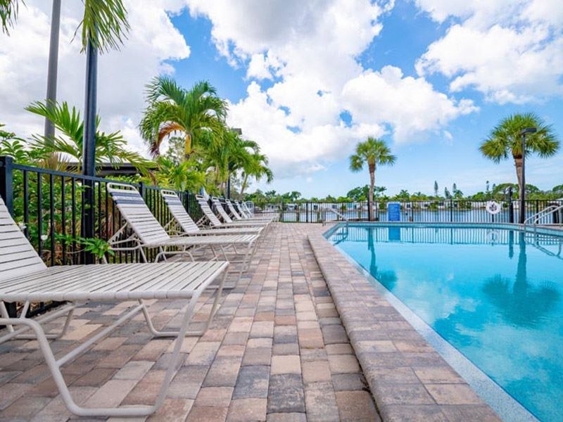 Vacation Home Sales LSM Lake San Marino 1000 Wiggins Pass Rd L33