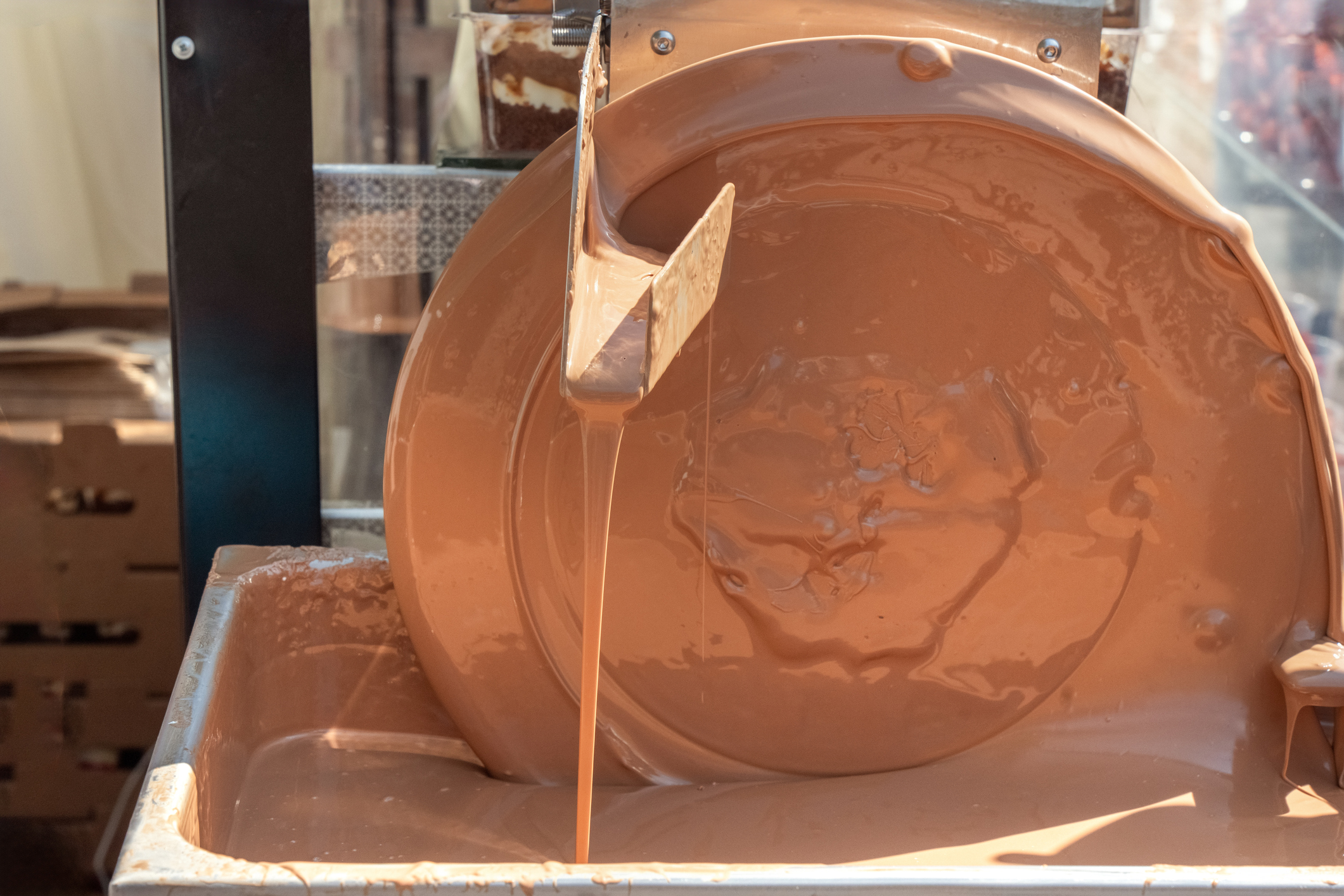 spinning drum covered in liquid chocolate in Mexico City
