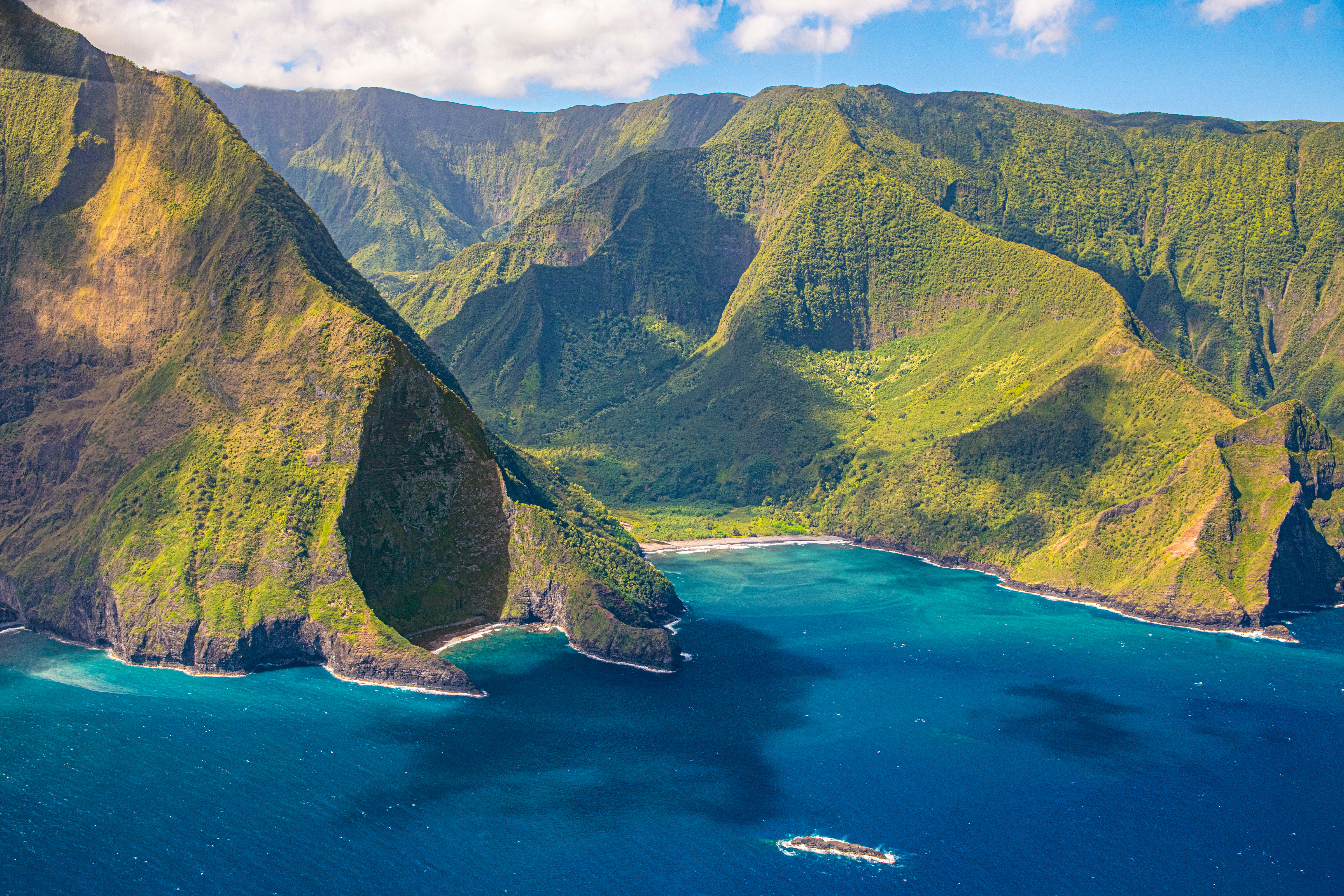 Explore the beauty of Molokai, Hawaii