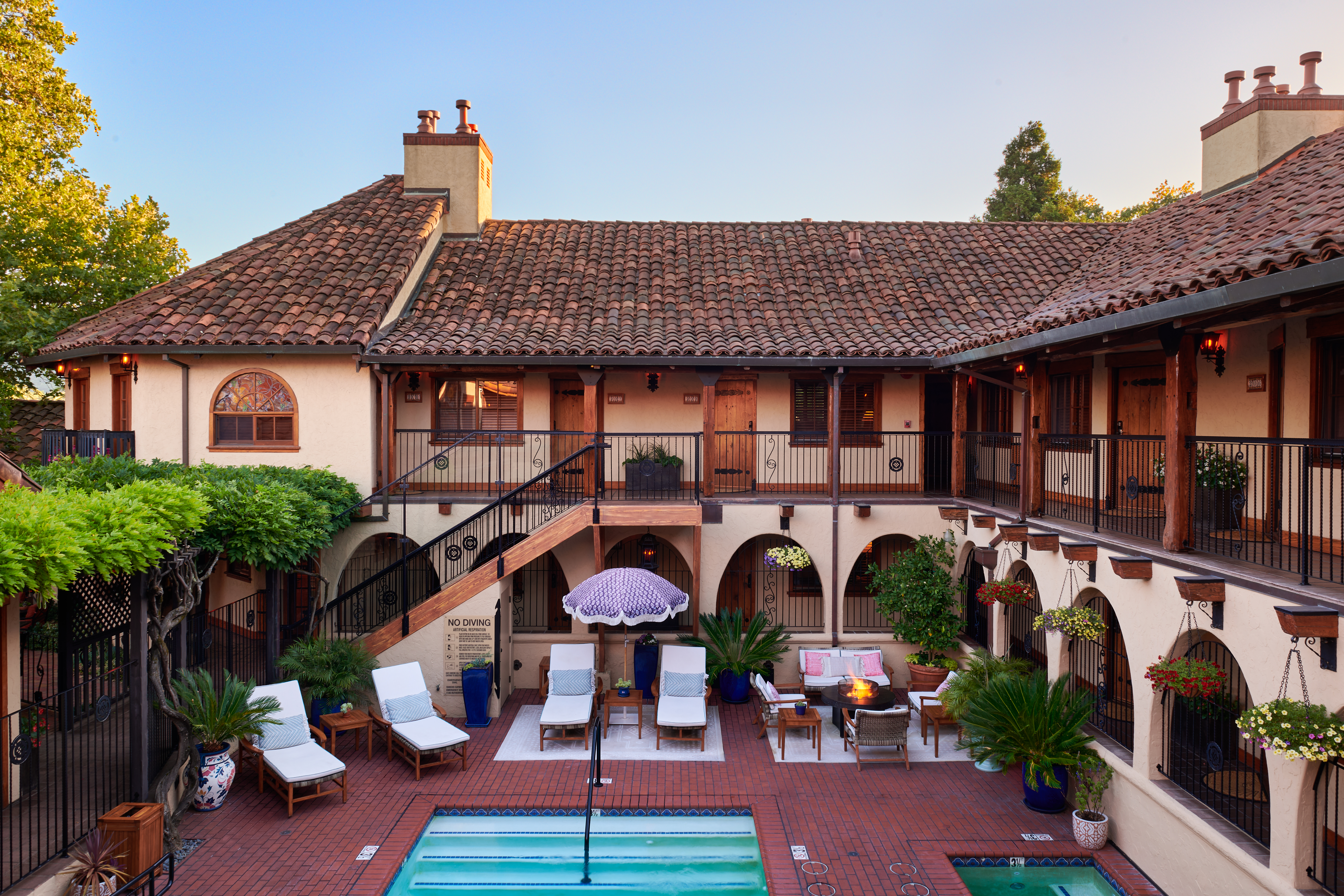 Napa Valley's hidden gem in the heart of wine country at Rancho Caymus Inn, Rutherford, California