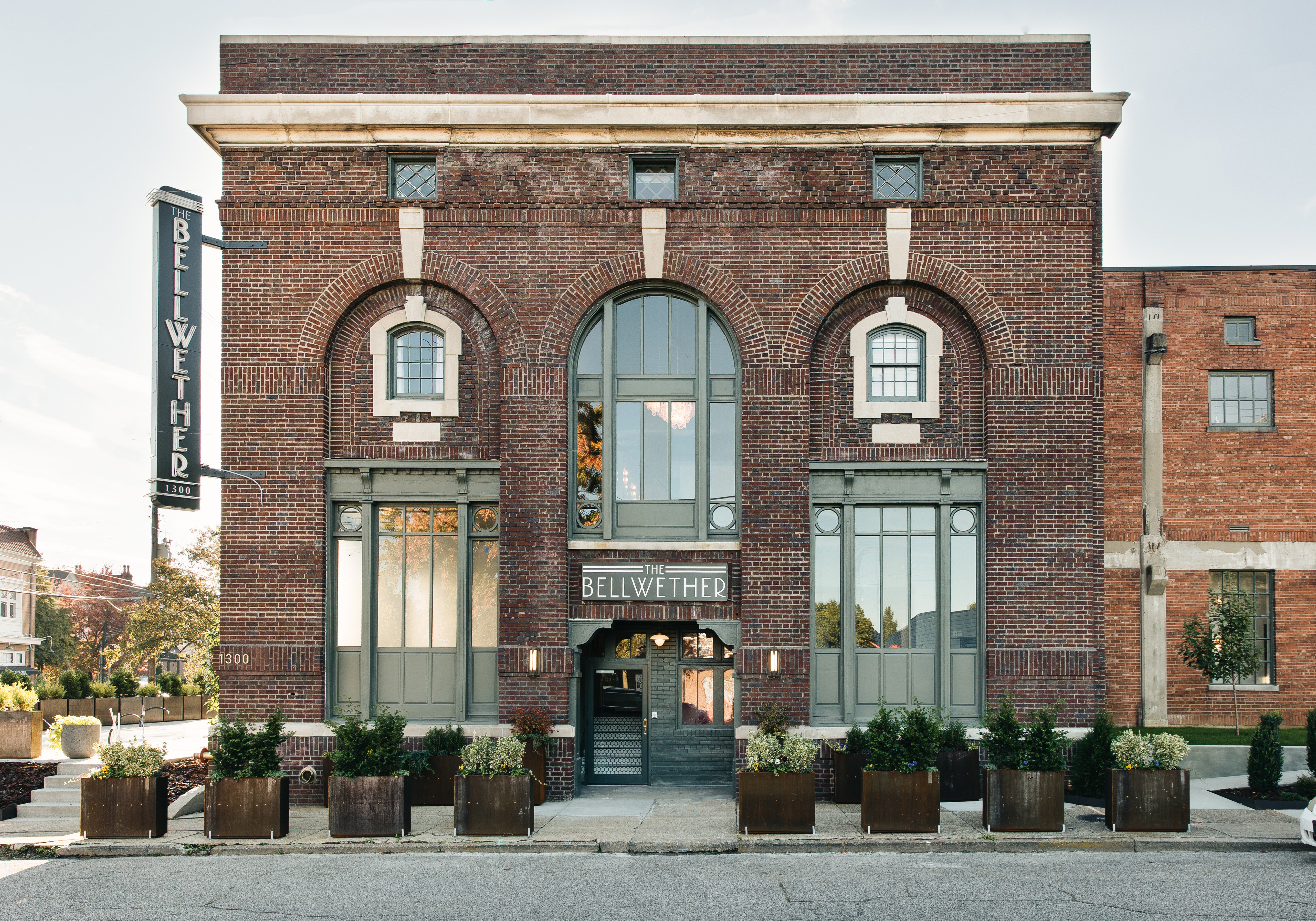Historic Louisville hotel on Bardstown Road