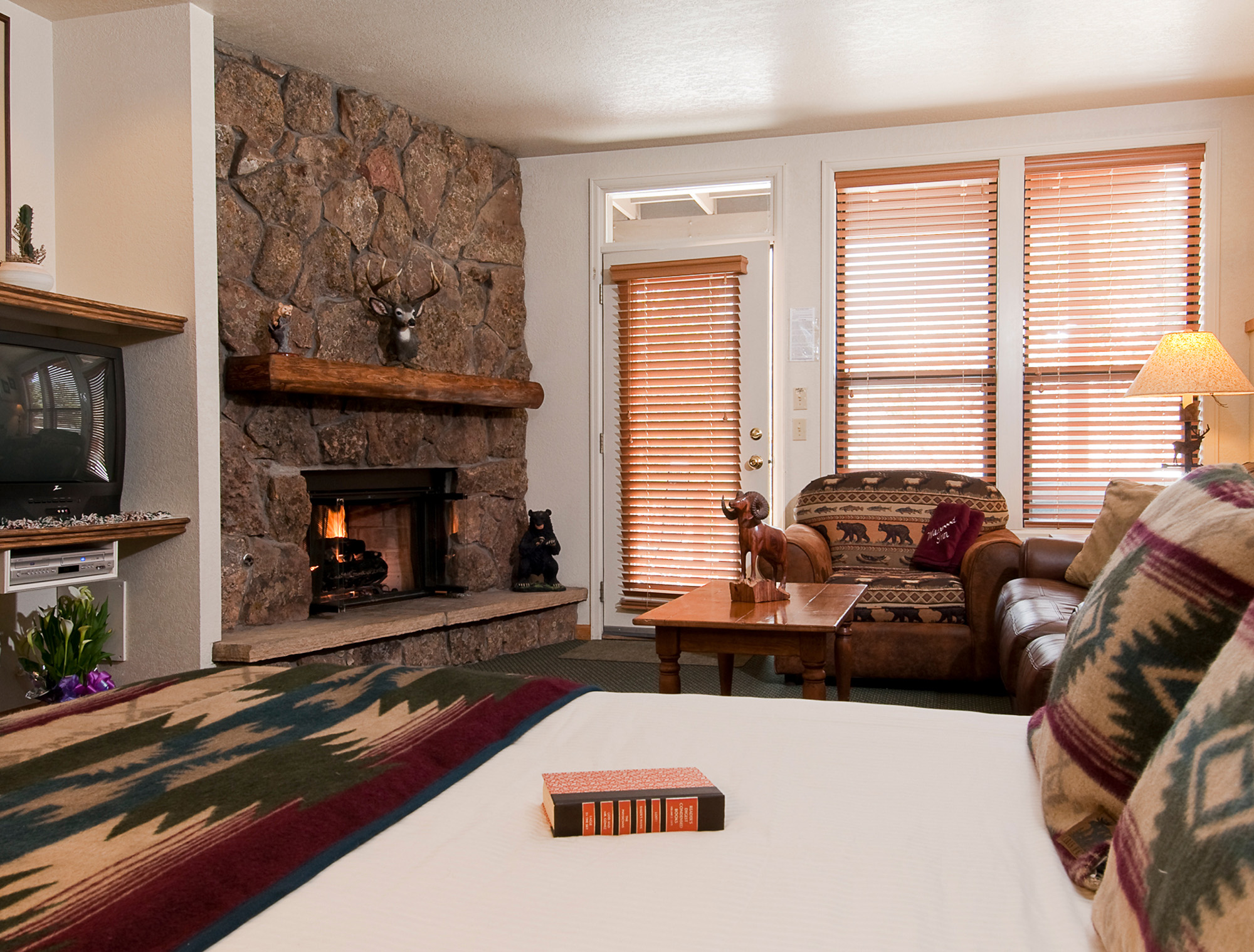 Providing a variety of options with balconies, hot tubs and breathtaking views at Wildwood Inn